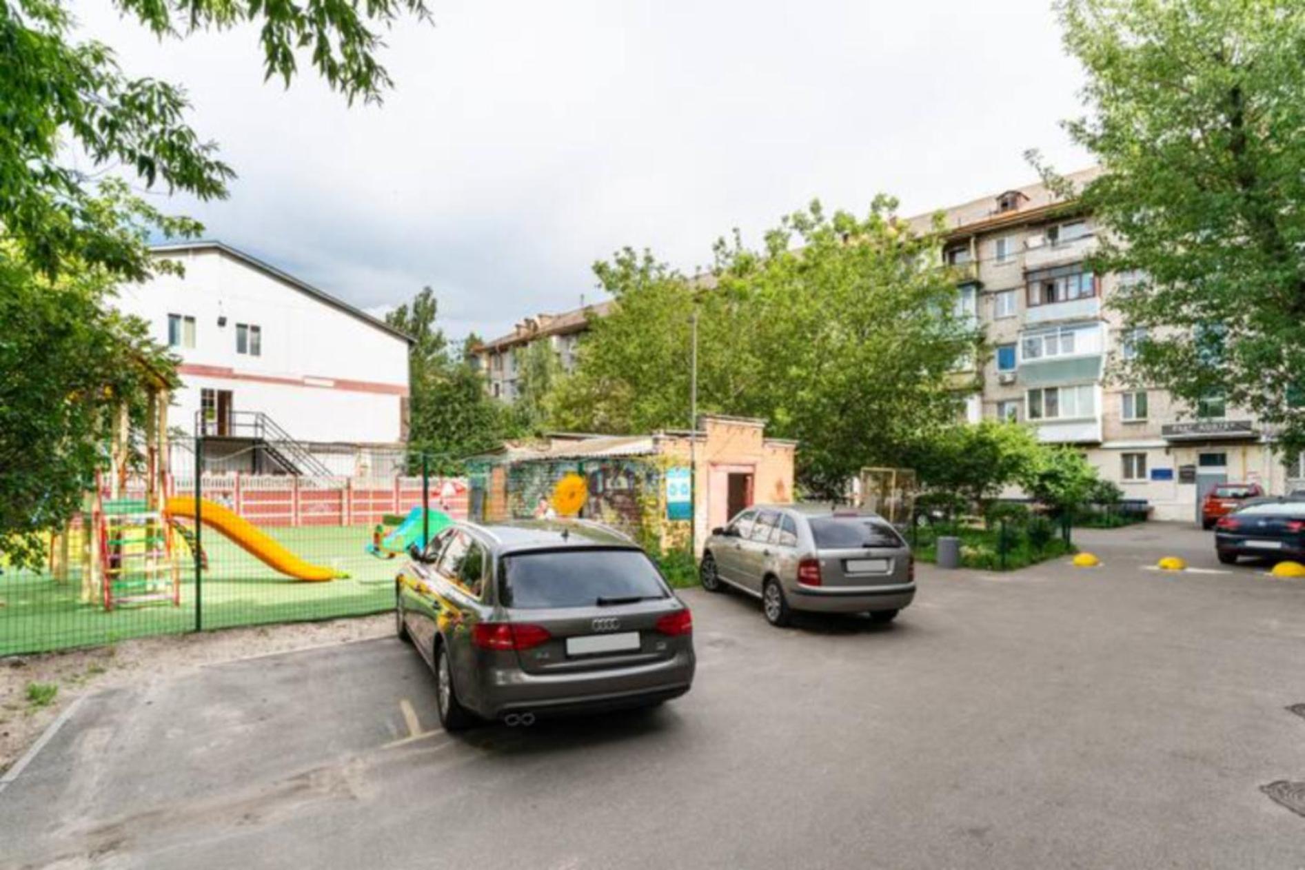 Затишна 2К Квартира З Усім Необхідним Для Життя Поряд З Метро Дарниця Kiev Exterior foto